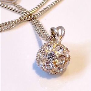 Silver crystal round pendant